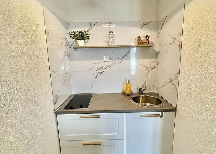 Le Coin D'elise * פרפיניין